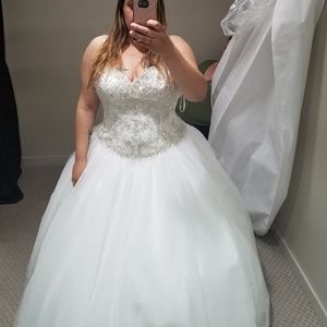 Wedding dress